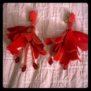 Oscar de la Renta Impatiens earrings RED sold out!
